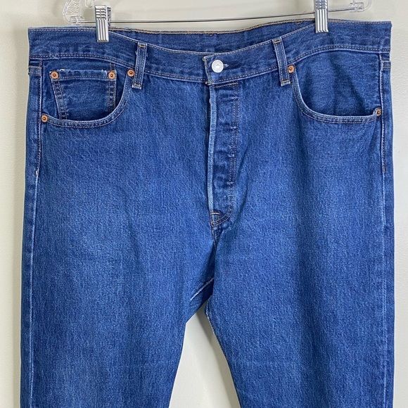 LEVI STRAUSS & CO. 541 MENS BUTTON CLOSURE BLUE JEANS 100% COTTON 38W, 36L - Picture 6 of 17